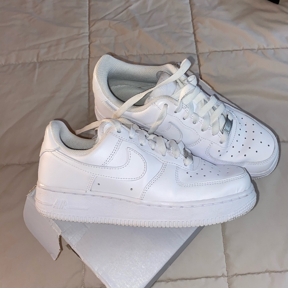 White Nike AirForce 1’s
